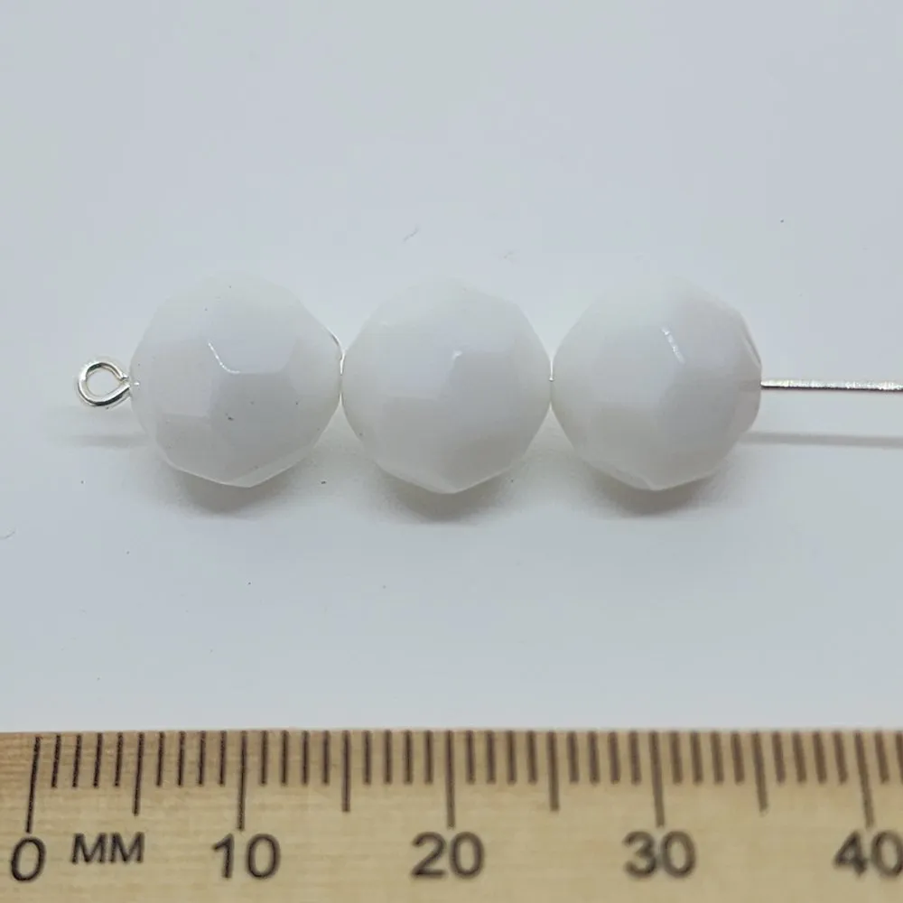 11mm Facet Round Vintage Lucite Beads (50) - White