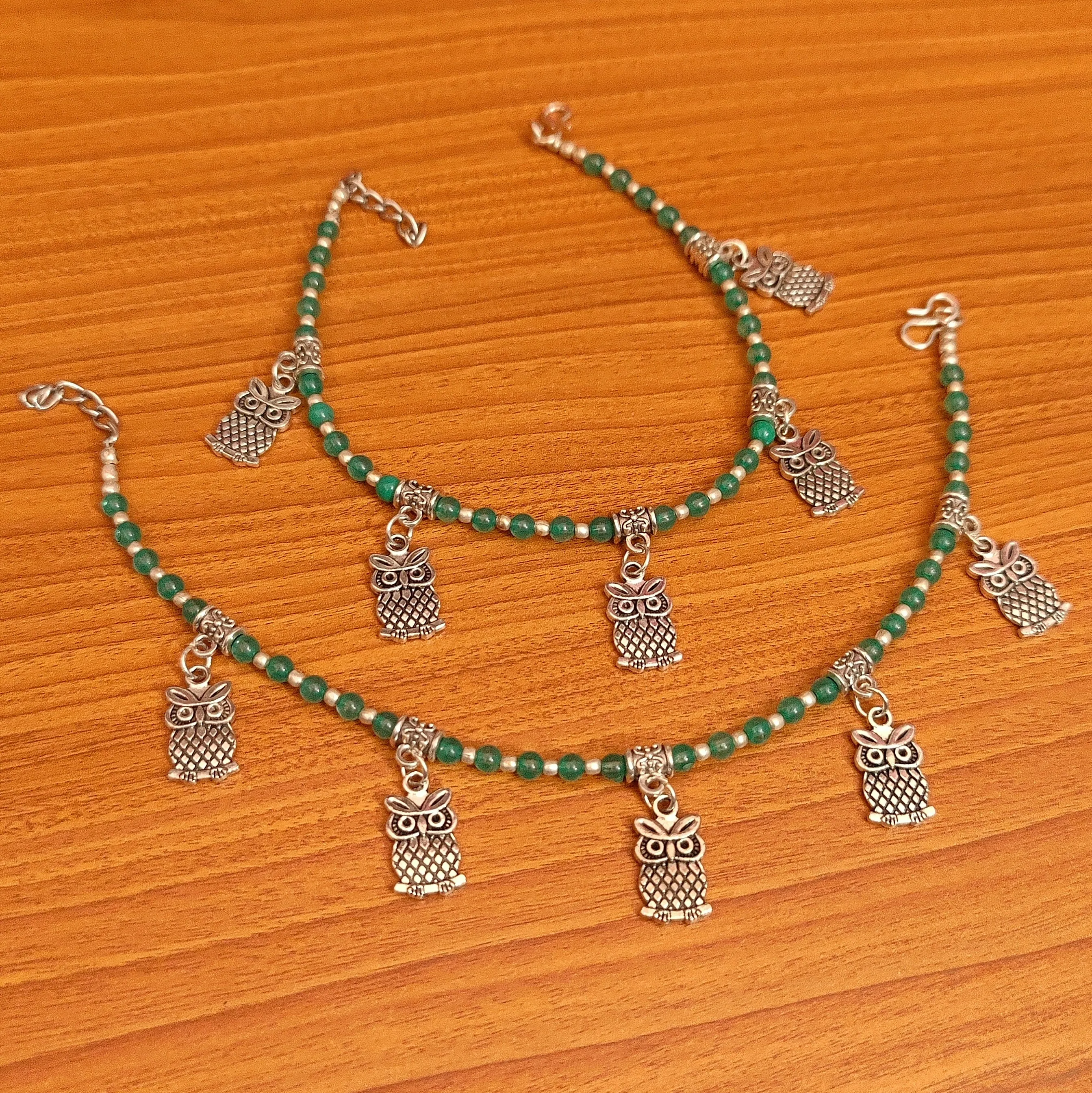 GREEN & WHITE COLOUR OWL CHARM ANKLETS