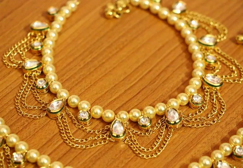 KUNDAN POLKI & PEARL SILVER ALLOY GOLD PLATED ANKLETS