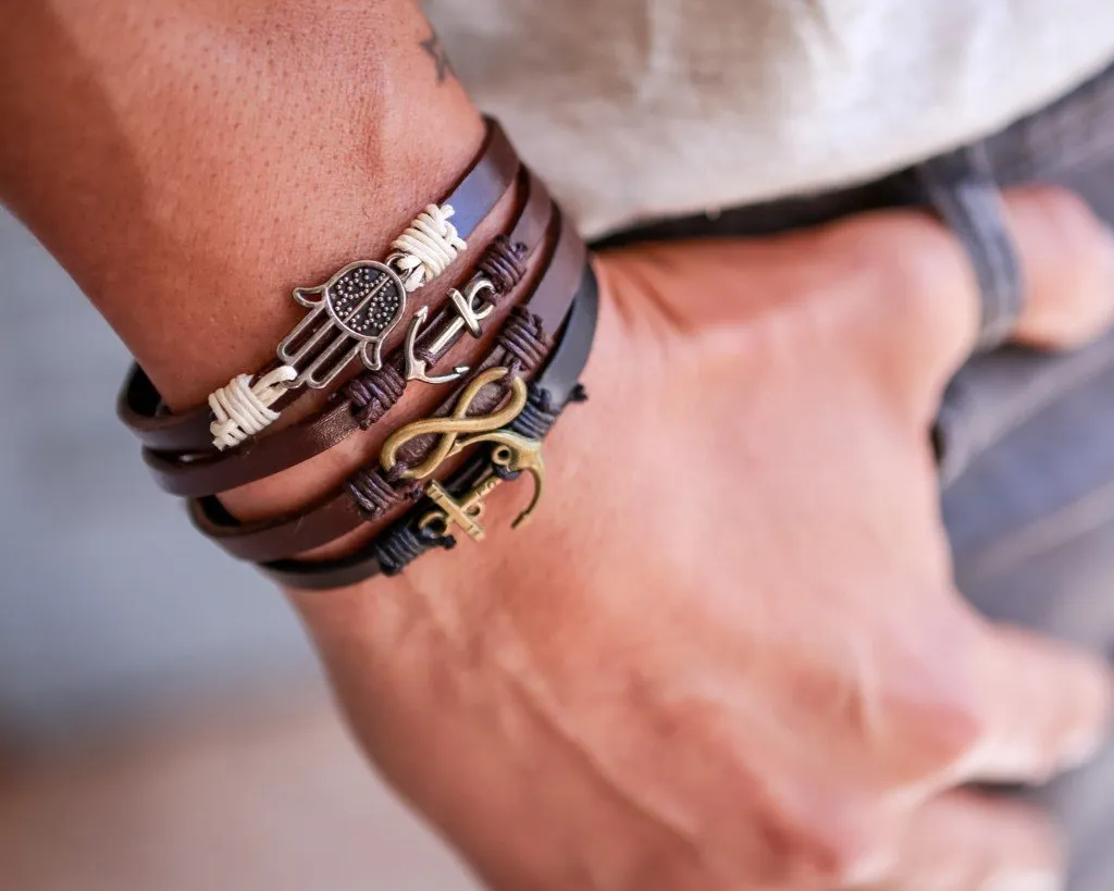 Leather Bracelet metal infinity Black