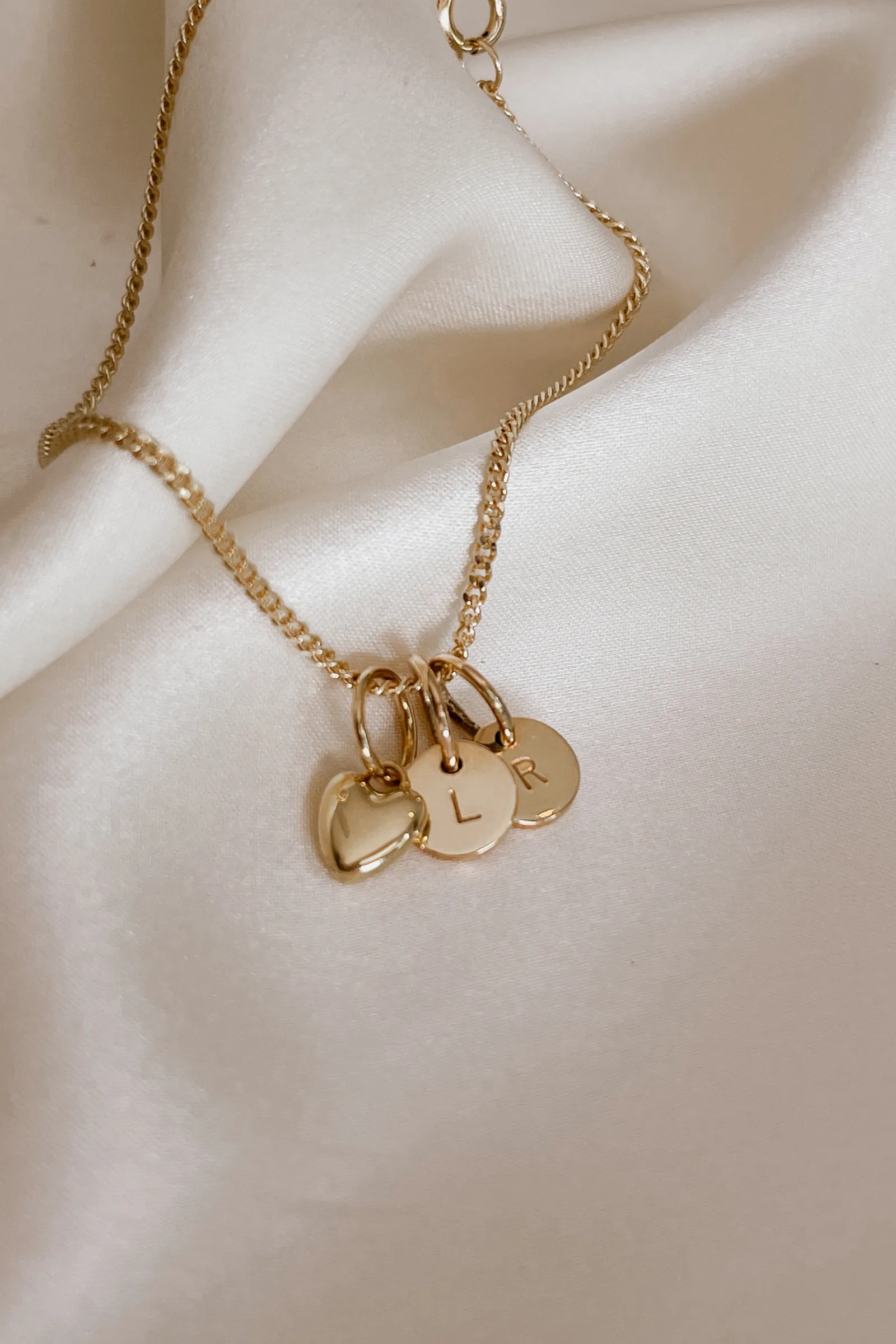 Mini Sweetheart Pendant - 9ct Gold