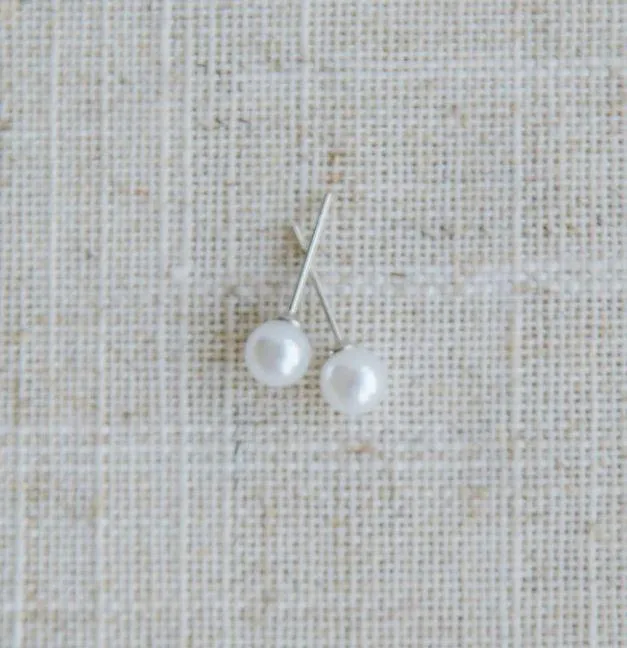 Small Hogan Pearl Earrings